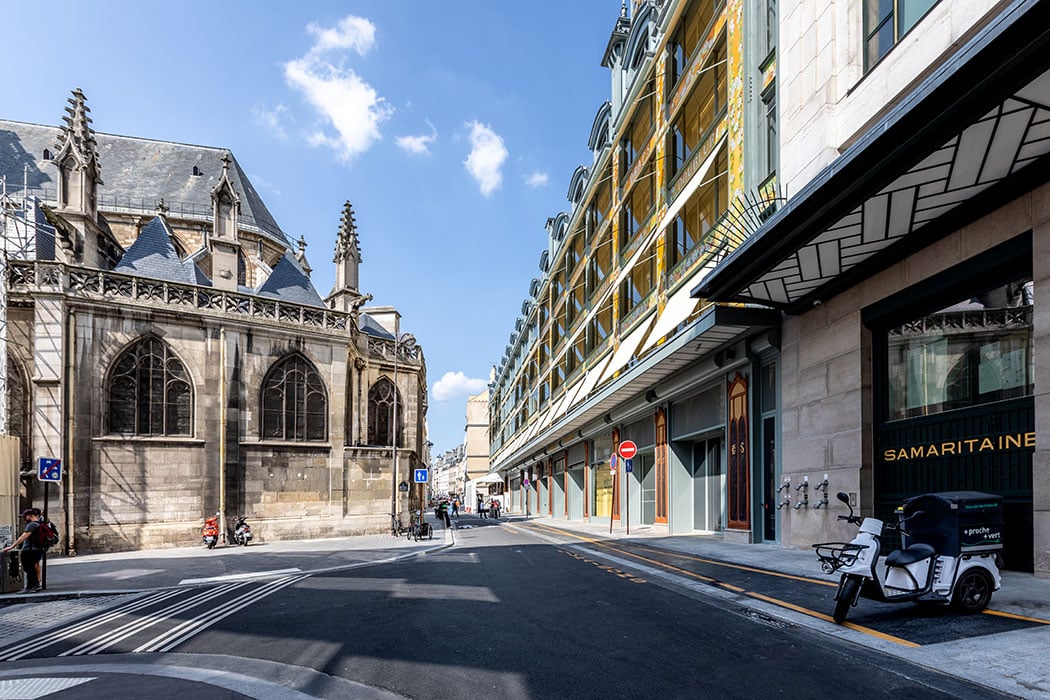 Façade d'immeuble la samaritaine coté église