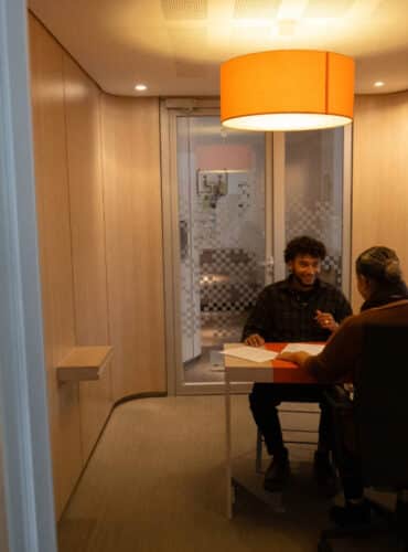 Paris Habitat et la ville de Paris facilitent l'accès aux droits des locataires avec le dispositif "Vos droits en direct"